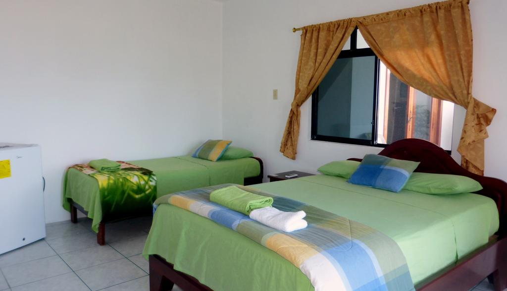 Hotel Casa Los Delfines Puerto Villamil Zewnętrze zdjęcie